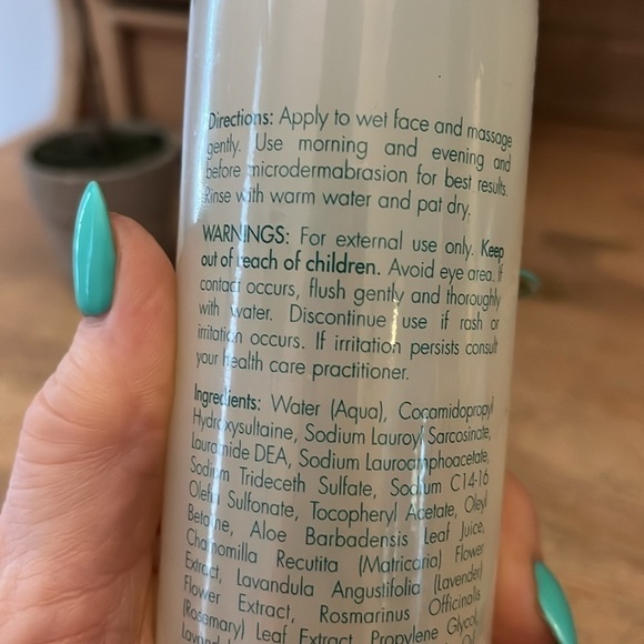 Youthful Essence by Susan Lucci Cleansing Facial Wash 10 oz New - Picture 4 of 7